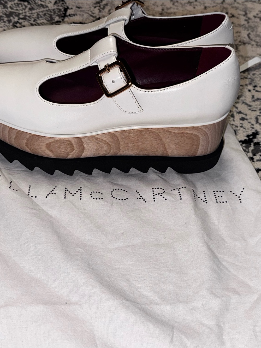 NWT! Stella McCartney White Patent MaryJane Platform Shoes with Gold Buckle Sz 9 - Picture 4 of 10